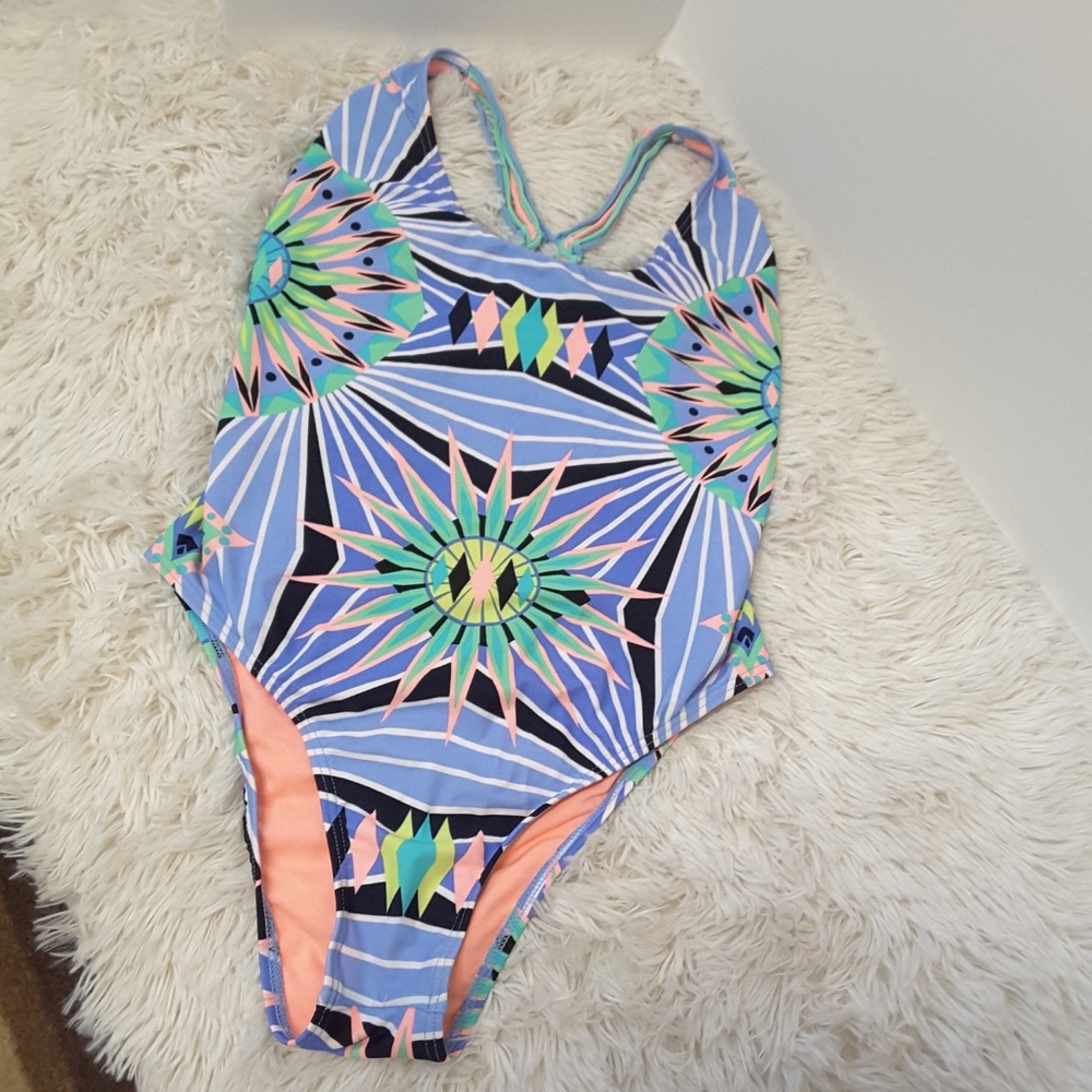 One Piece Swimsuit w/ Low Back sz M